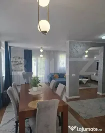 Casa de vanzare, 220 mp, zona Corunca