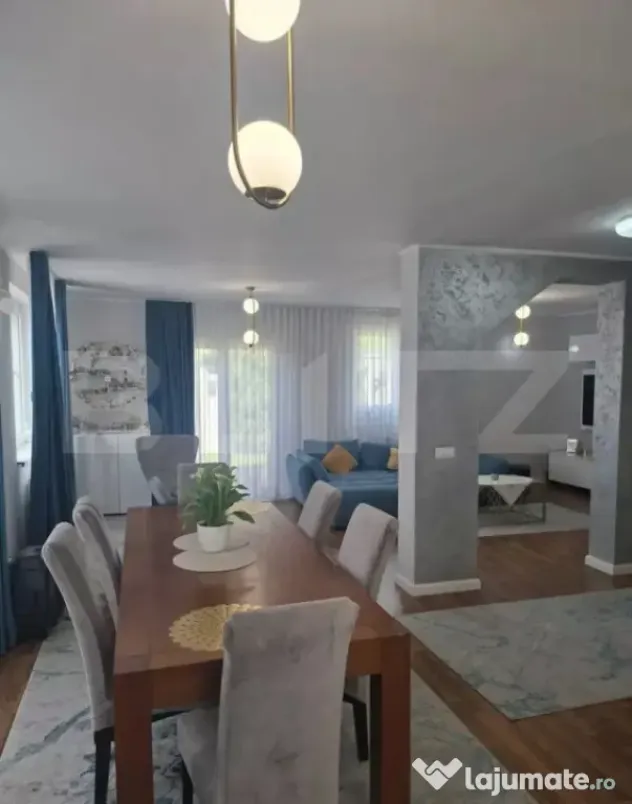 Casa de vanzare, 220 mp, zona Corunca