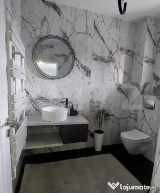 Casa de vanzare, 220 mp, zona Corunca
