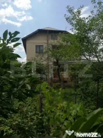 Casă individuală de vânzare – Ocazie rară! Pucioasa ce