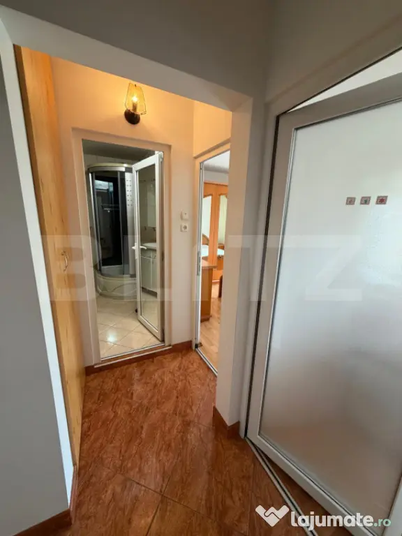 Apartament 3 camere, 2 bai, 2 balcoane, zona Decebal-Dacia