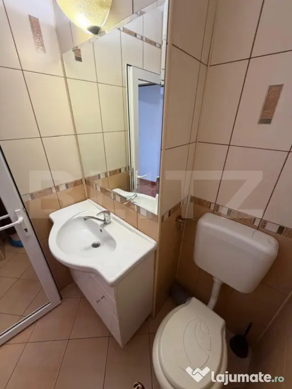 Apartament 3 camere, 2 bai, 2 balcoane, zona Decebal-Dacia