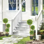 HOMCOM Set 2 Plante de Buxus Artificiale cu 3 Sfere, cu Ghiveci și Bază Întărită, Înălțime 90 cm, pentru Interior și Exterior | Aosom Romania 