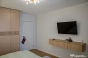 Inchiriez apartament 3 camere decomanda in Deva, I. Maniu in L-uri 