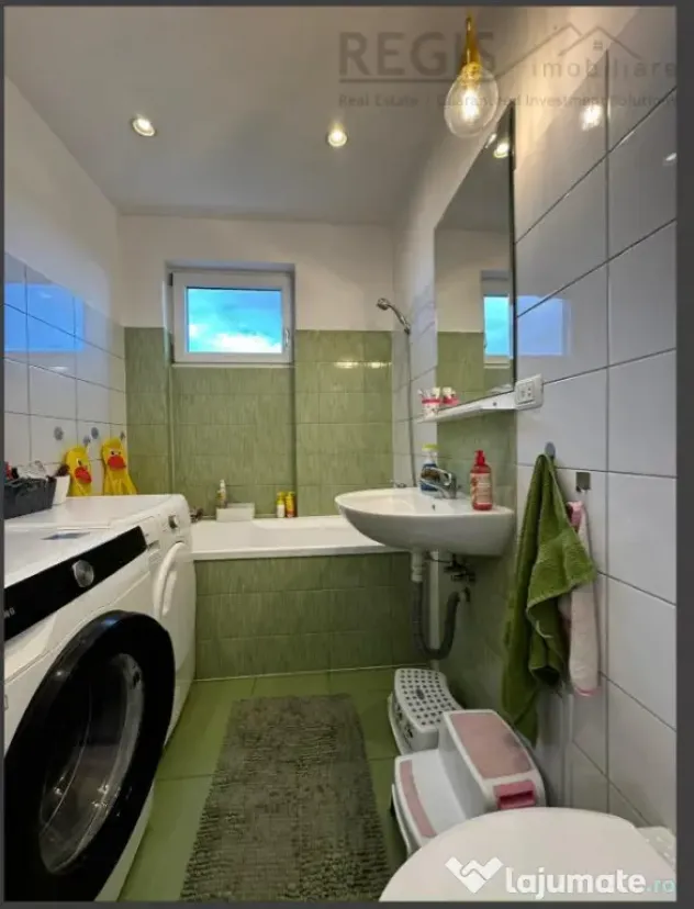Apartament 3 camere,modern si spatios ,cu 2 locuri de parcar