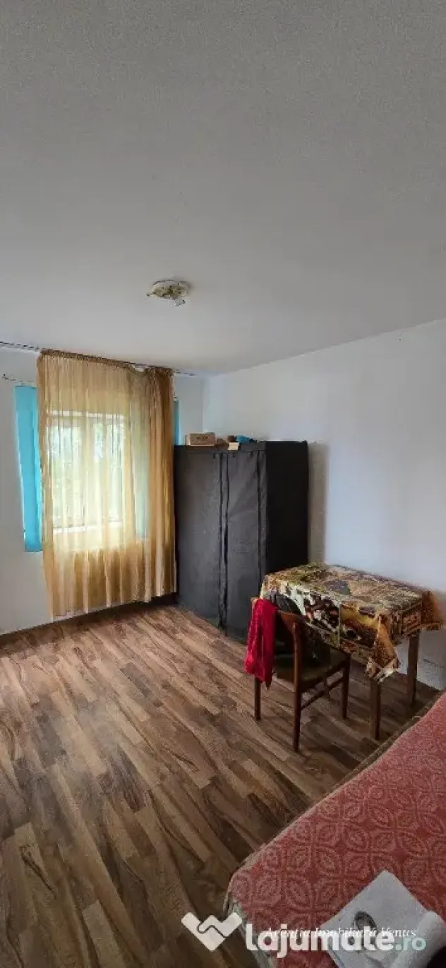 Garsoniera confort 1 zona Primaverii etaj 2