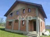 Casă P+M la roșu 188 mp și teren de 3.400 mp cu livadă i
