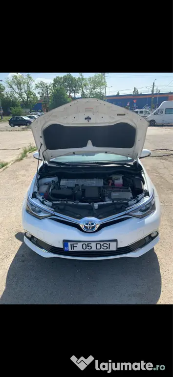 Vand Toyota Auris Hybrid