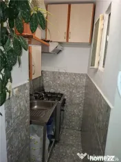 LUNEI - AP. 1 CAMERA - mobilat, utilat, etaj intermediar