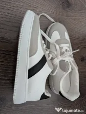 Adidași noi unisex mărimea 38 