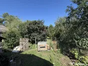 CASUTA BUNICII cu 15 arii teren- in Bargau ( Cicarlau ) 