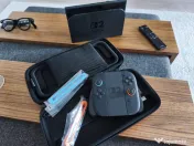 Vând Consola Nintendo Switch 2 cu geantă transport și folie protecție. 7 jocuri 