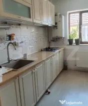 Apartament 2 camere, zona Tractorul, parcare inclusa 