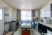 Casa la pret de garsoniera | Zona Lunca Argesului – Sce...