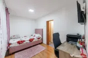 Casa la pret de garsoniera | Zona Lunca Argesului – Sce... 
