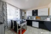 Casa la pret de garsoniera | Zona Lunca Argesului – Sce... 