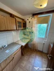 Apartament 2 camere, etaj intermediar 