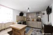 Casa + anexa în Com. Petresti, Sat Gherghesti - Dambovița 