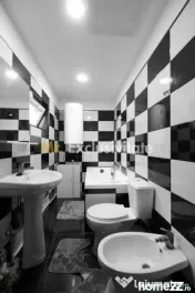 Casa + anexa în Com. Petresti, Sat Gherghesti - Dambovița 