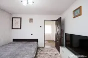 Casa + anexa în Com. Petresti, Sat Gherghesti - Dambovița 