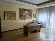 Vilă de închiriat cu 4 camere, 220 mp - zona Polonă 