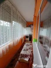 De inchiriez apartament 2 camere , Tiglina 1, 350 euro 