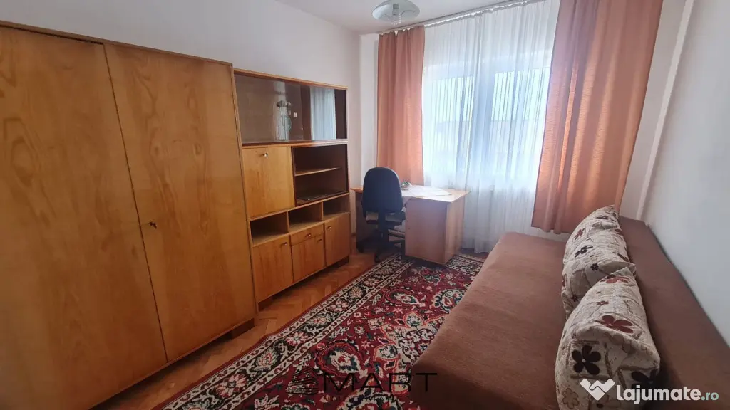 Apartament 3 camere zona Strand