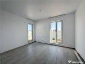 Casa individuala || srada asfaltata || teren 500 mp || stati