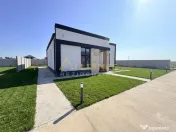 Casa individuala || srada asfaltata || teren 500 mp || stati