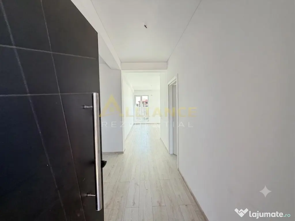 Casa individuala || srada asfaltata || teren 500 mp || stati