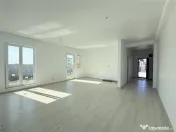 Casa individuala || srada asfaltata || teren 500 mp || stati