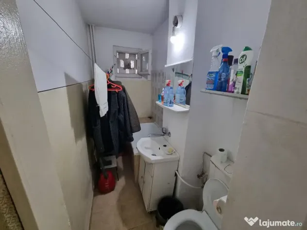 Apartament 2 camere zona Km 4-5