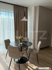 Apartament o camera, zona Terra 