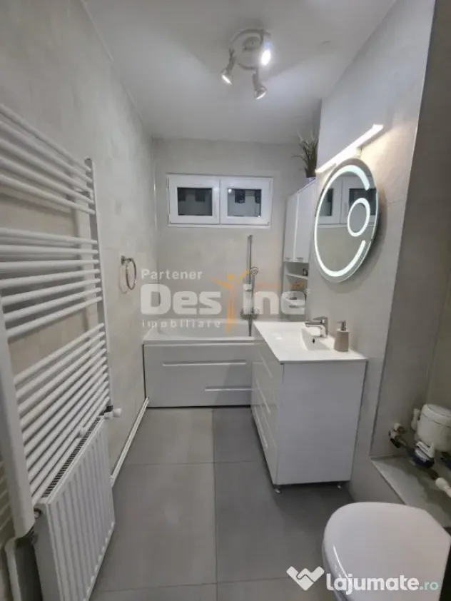 APARTAMENT 3 CAMERE SEMIDECOMANDAT MOBILAT