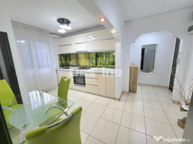 APARTAMENT 3 CAMERE SEMIDECOMANDAT MOBILAT