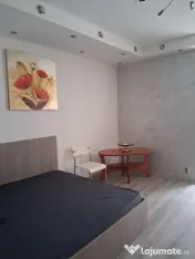 Dristor etaj 5 semidecomandat 