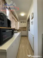 Apartament 2 camere transformat in 3 camere de zona C5-Tulc 