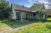 Casă cu teren 2.200 mp și deschidere la DN13 | Zonă mi...