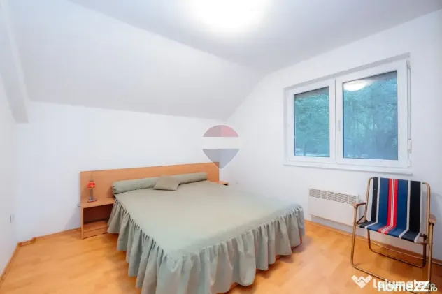 Casă de vacanță de vânzare în Drăganu, Argeș + ter...