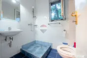 Casă de vacanță de vânzare în Drăganu, Argeș + ter...