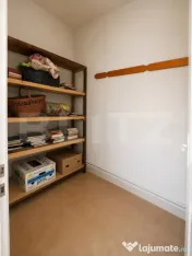 Casă individuală cu teren de 800 mp de vânzare în Corne? 