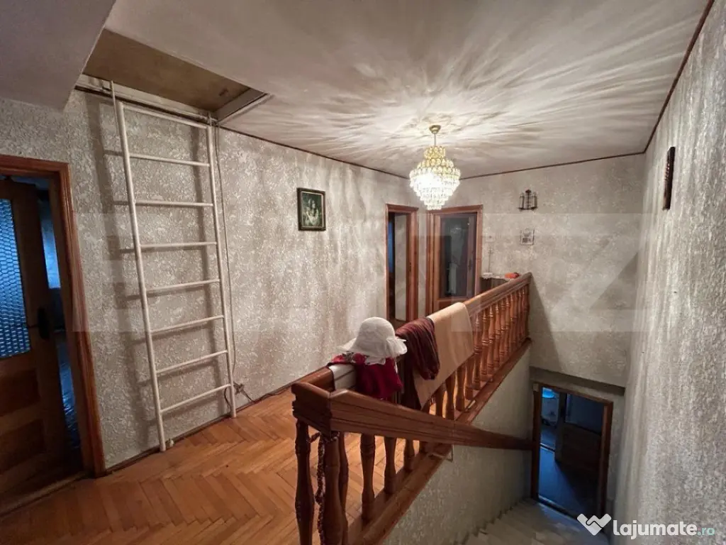 Casa individuala, 380 mp utili, pretabila pentru activitati
