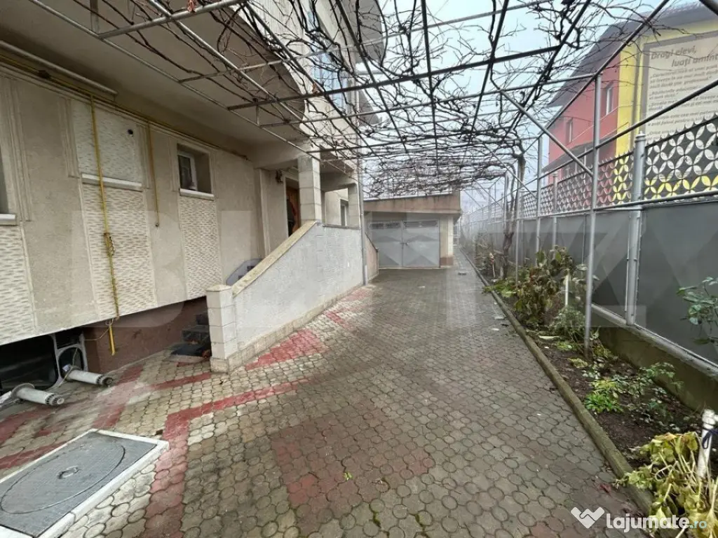 Casa individuala, 380 mp utili, pretabila pentru activitati