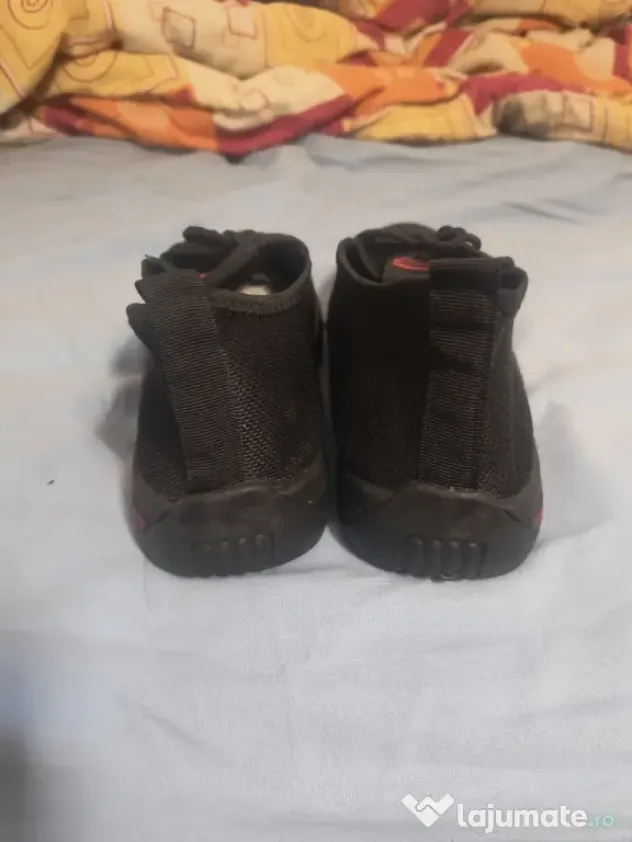 Adidași mărimea 41