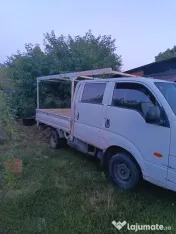 Vând autoutilitara Kia