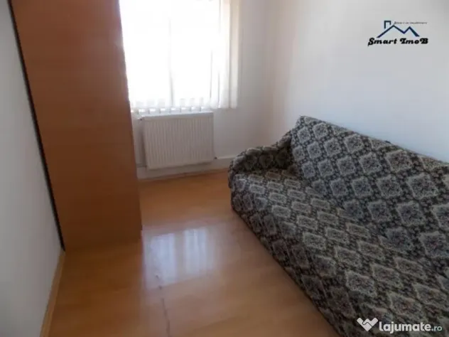 Mansarda 5 camere zona Vasile Aaron