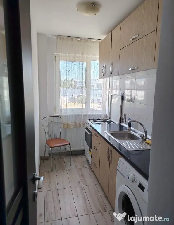 Apartament Cu 3 Camere Semidecomandate Etaj 2 George Enescu