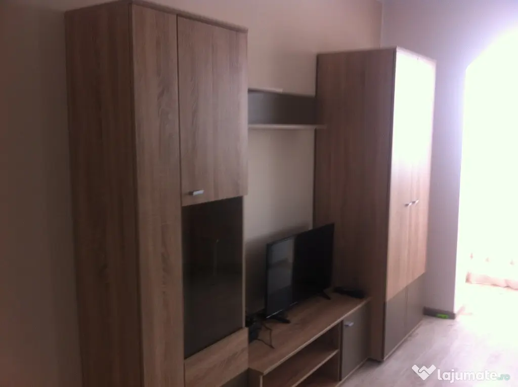 Apartament Cu 3 Camere Semidecomandate Etaj 2 George Enescu