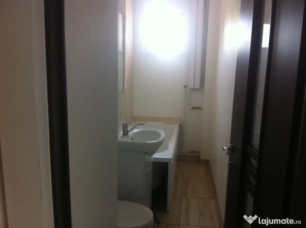 Apartament Cu 3 Camere Semidecomandate Etaj 2 George Enescu
