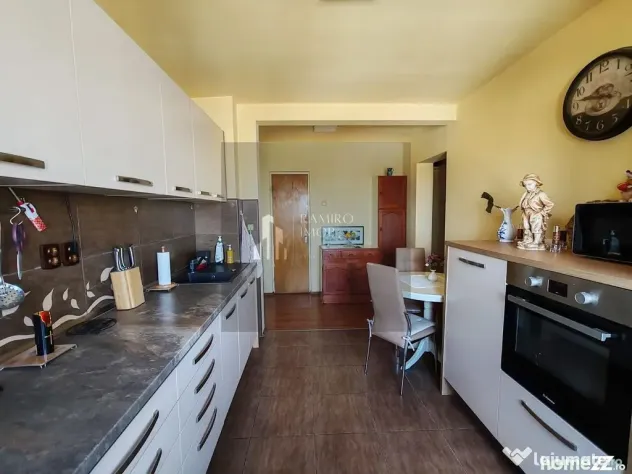 Apartament 4 camere, Sectorul 4/Izvorul Rece, 2 bai, 2 balcoane - Bucuresti (Bucuresti-Ilfov)